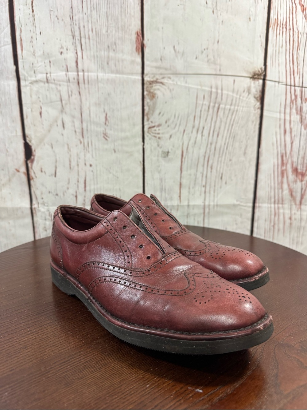 Rockport Leather Vibram soles Wingtip Brogue shoes in burgundy Men’s 10